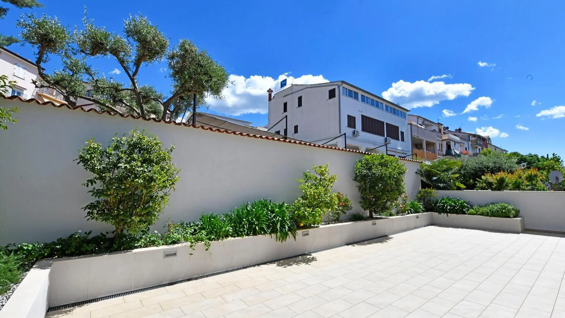 Apartments Gloria Врсар 0*,  Хорватия